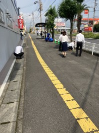 今月もお店周りの掃除をしました！！！
